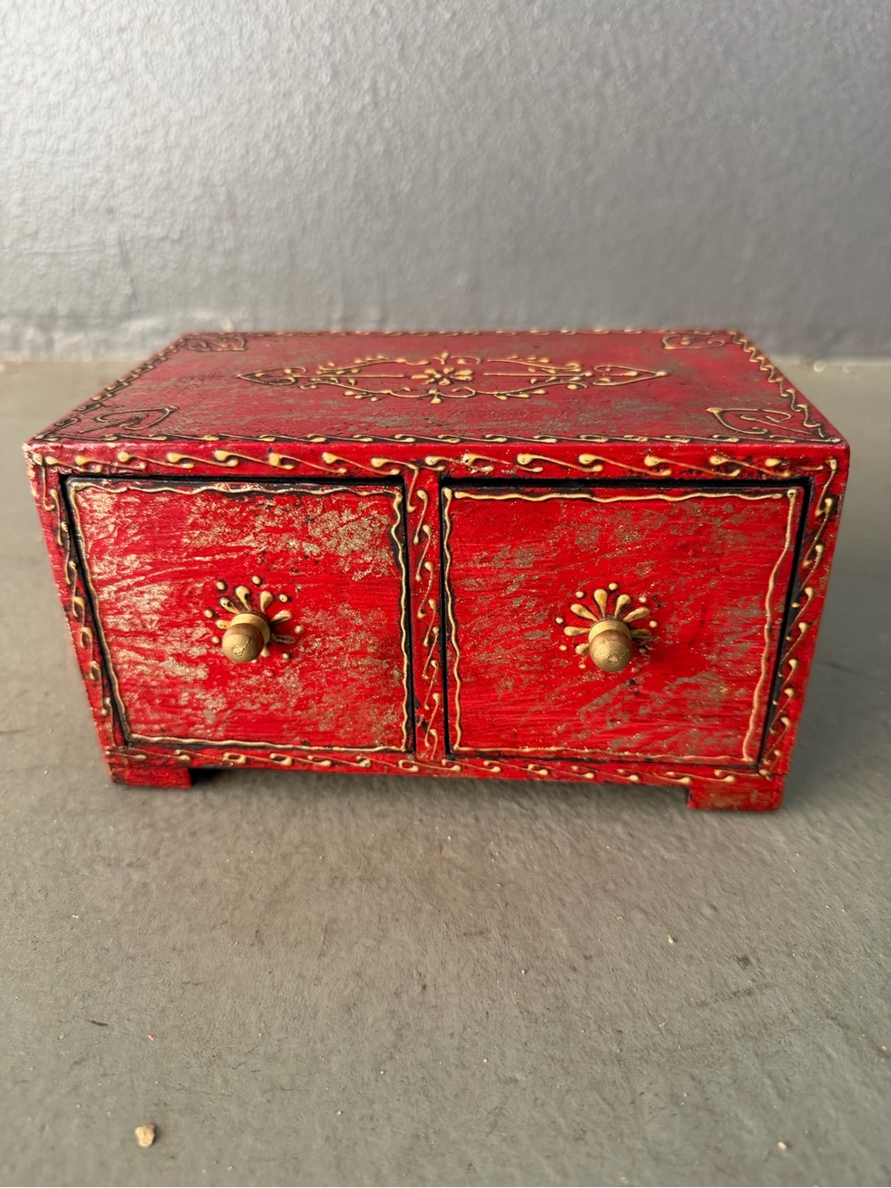 Vintage Hand-Painted Red Decorative Jewelry Chest with Brass Accents